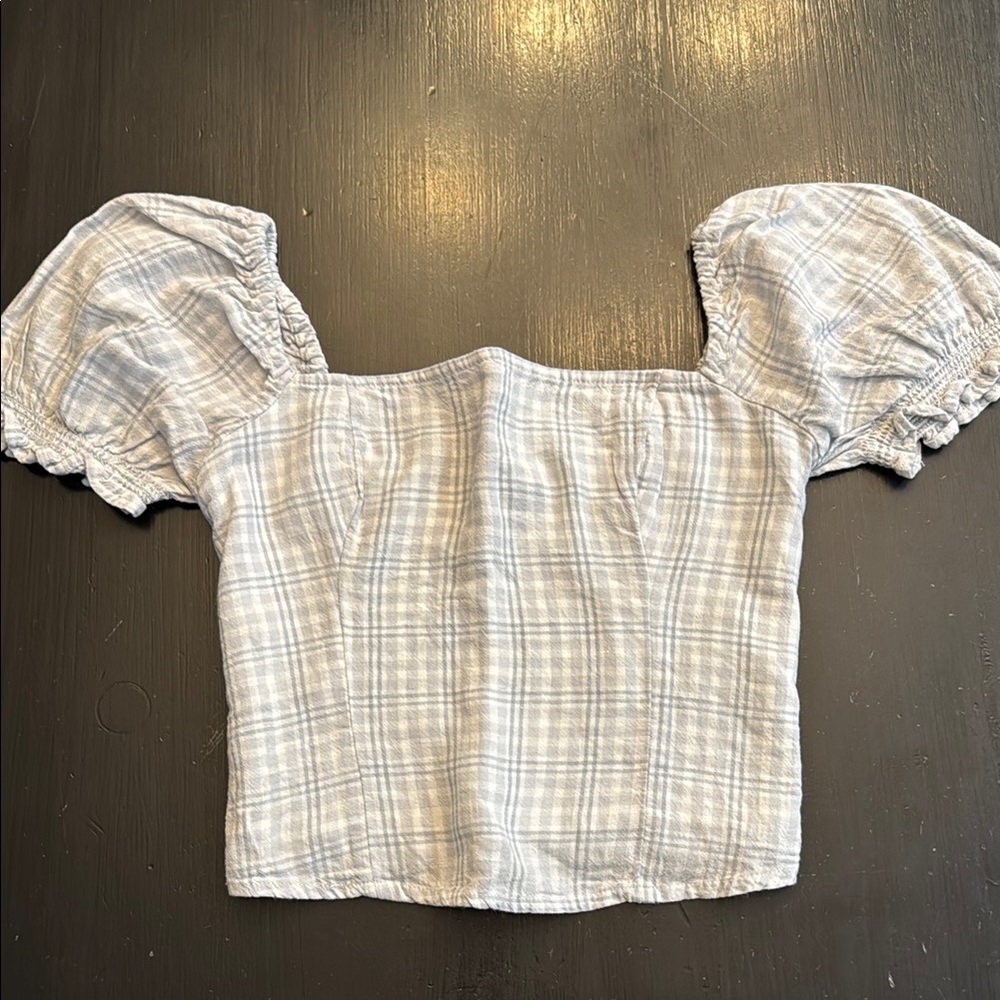 abercrombie light blue plaid crop top. size XXS. excellent used condition.